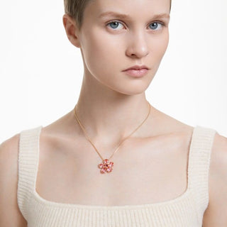 Idyllia pendant, Flower, Small, Pink, Gold-tone plated