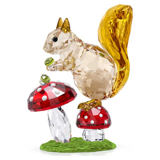 Idyllia Squirrel and Mushrooms