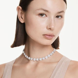 Ariana Grande x Swarovski necklace
Round cut, Flower, White, Rhodium plated