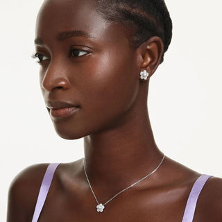 Ariana Grande x Swarovski set
Crystal pearl, Round cut, Flower, White, Rhodium plated