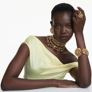 Gema clip earrings
Yellow, Gold-tone plated